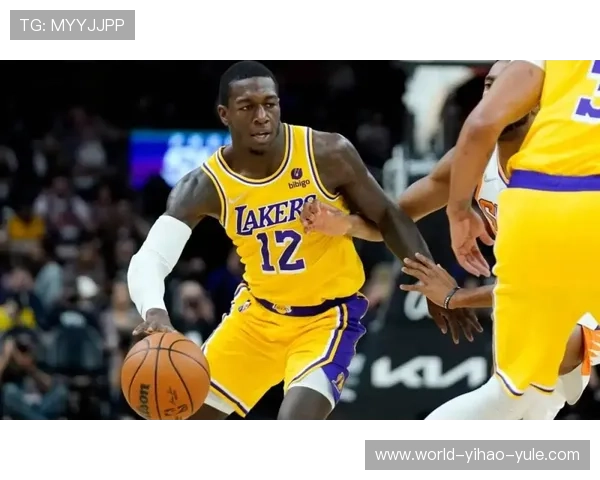 湖人队最新动态：新赛季阵容调整与核心球员表现分析