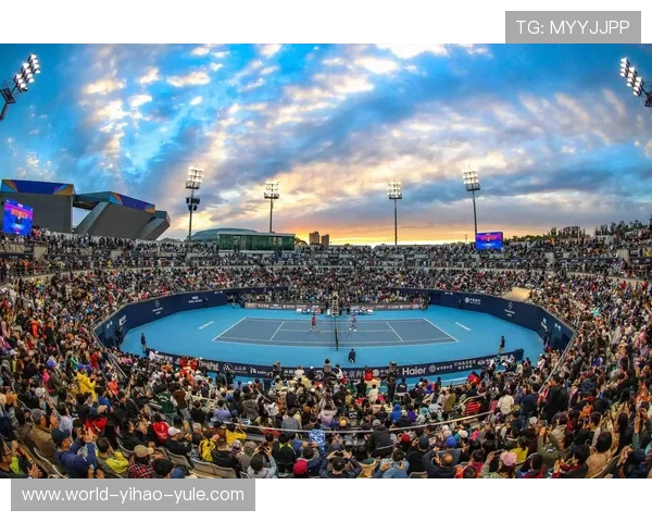 网球赛季最新动态：顶尖球员精彩对决引发全球关注